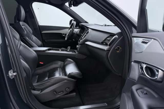Volvo XC90 (2021) thumbnail 5
