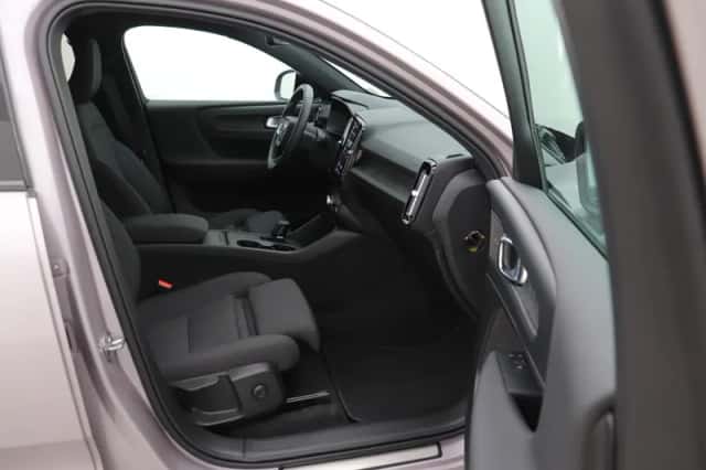Volvo EX40 (2026) thumbnail 5