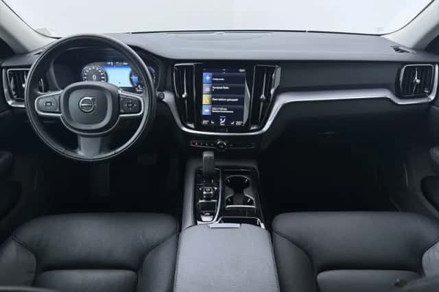Volvo V60 (2021) thumbnail 4