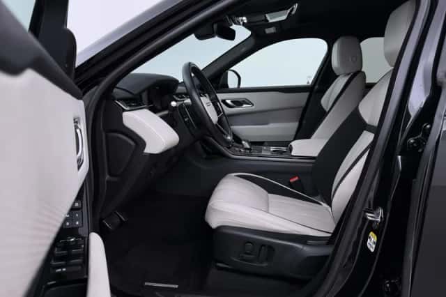 Land Rover Range Rover Velar (2022) thumbnail 3