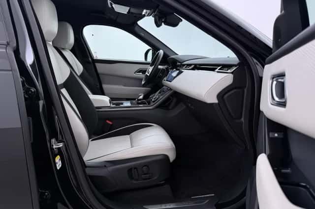 Land Rover Range Rover Velar (2022) thumbnail 5