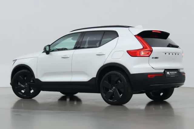 Volvo EX40 (2026) thumbnail 2