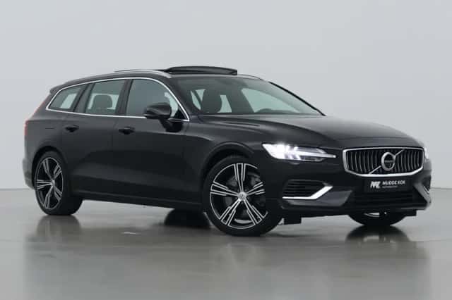 Volvo V60 (2022) thumbnail 1