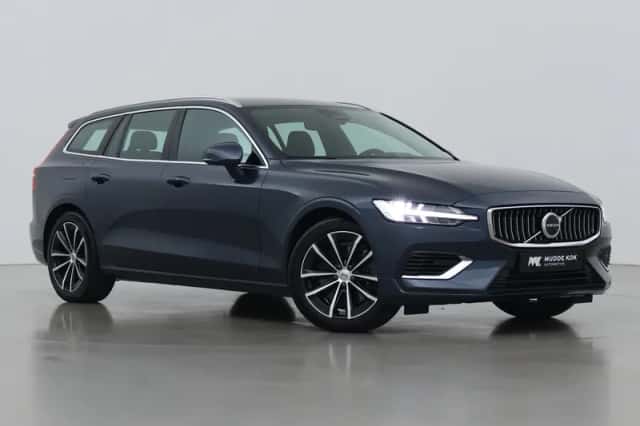 Volvo V60 (2023) thumbnail 1