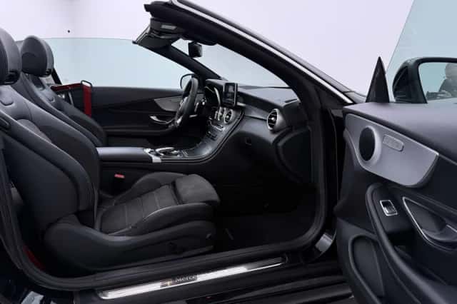Mercedes-Benz C-Klasse (2016) thumbnail 5