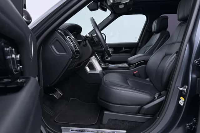 Land Rover Range Rover (2021) thumbnail 3