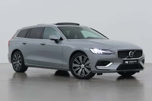 Volvo V60 (2025) thumbnail 1