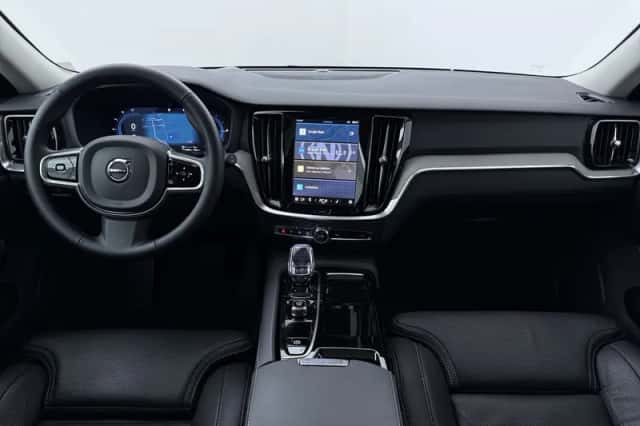 Volvo V60 (2025) thumbnail 4