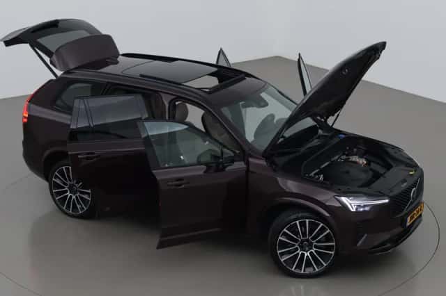 Volvo XC90 (2025) thumbnail 6