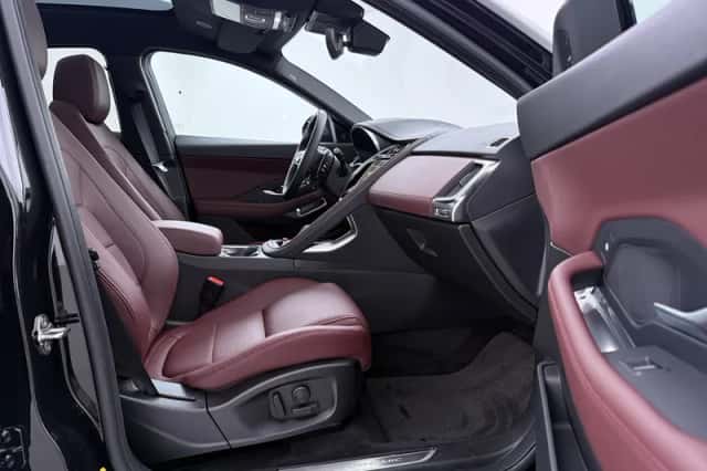 Jaguar E-Pace (2026) thumbnail 5