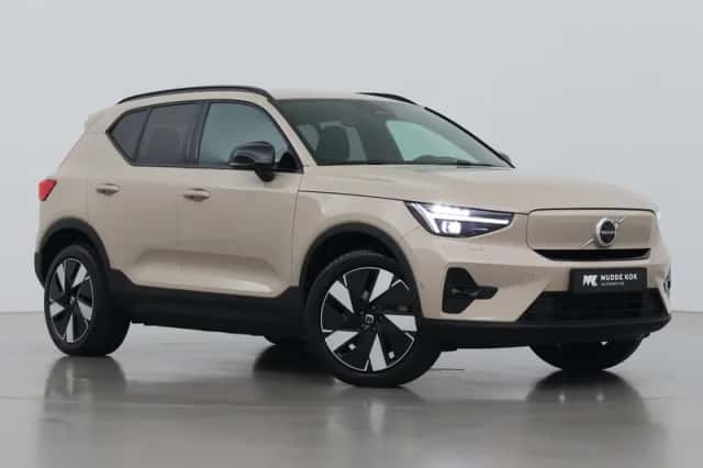 Volvo EX40 (2026) thumbnail 1