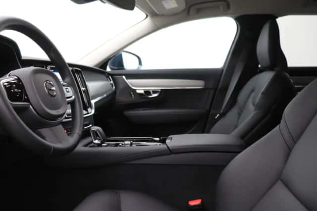 Volvo V90 (2025) thumbnail 3