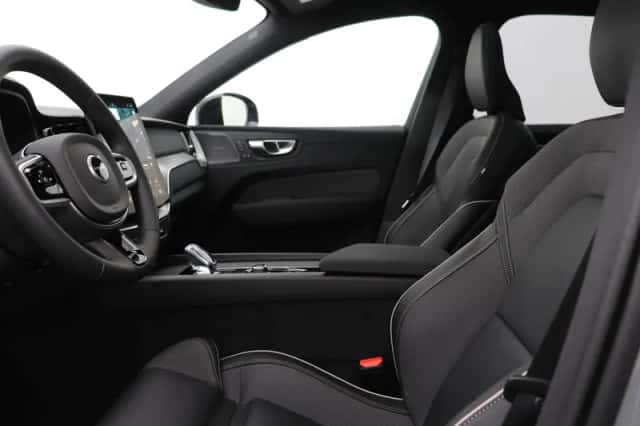 Volvo XC60 (2026) thumbnail 3
