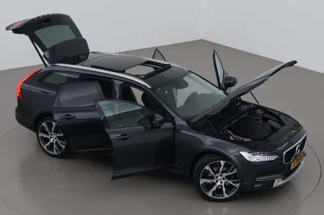 Volvo V90 (2017) thumbnail 6