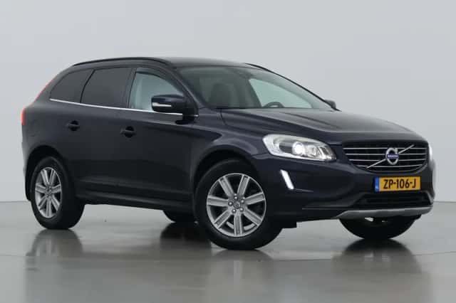 Volvo XC60 (2015) thumbnail 1