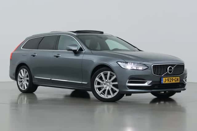 Volvo V90 (2018) thumbnail 1