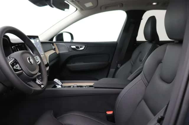 Volvo XC60 (2026) thumbnail 3