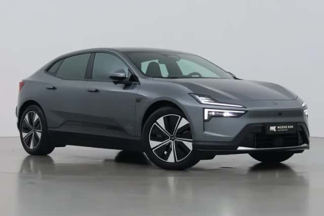 Polestar 4 (2024) thumbnail 1