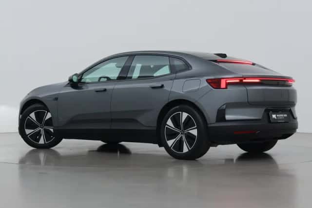 Polestar 4 (2024) thumbnail 2