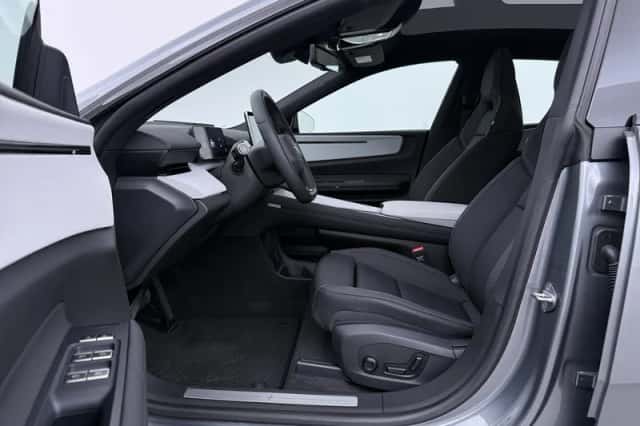 Polestar 4 (2024) thumbnail 3