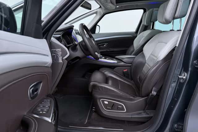 Renault Espace (2019) thumbnail 3