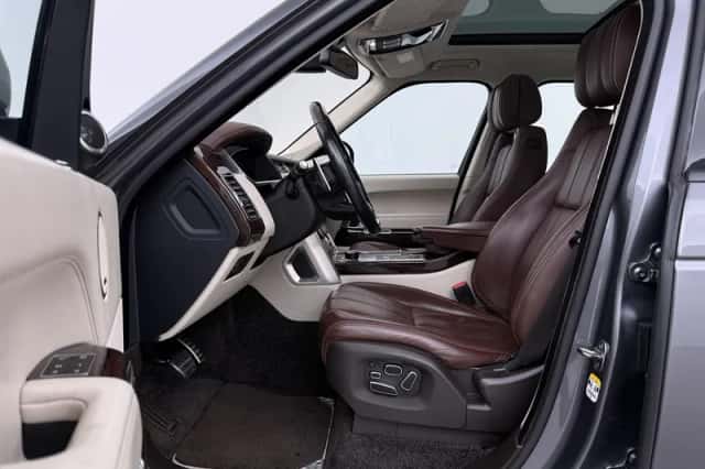 Land Rover Range Rover (2015) thumbnail 3