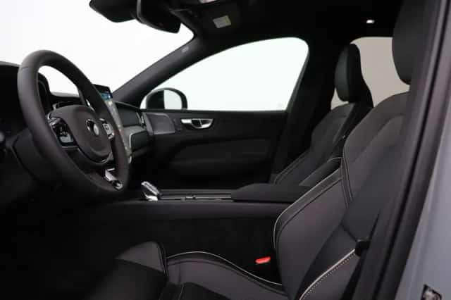 Volvo XC60 (2026) thumbnail 3