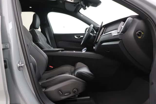Volvo XC60 (2026) thumbnail 5