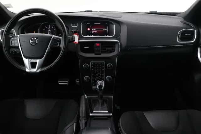 Volvo V40 (2019) thumbnail 4