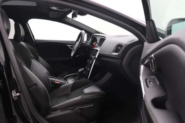Volvo V40 (2019) thumbnail 5