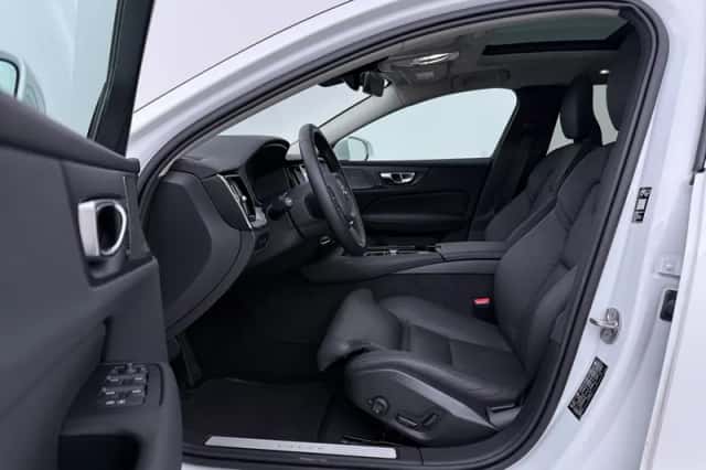 Volvo V60 (2025) thumbnail 3