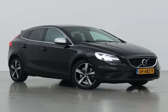 Volvo V40 (2018) thumbnail 1