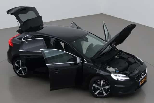 Volvo V40 (2018) thumbnail 6