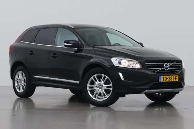 Volvo XC60 (2017) thumbnail 1