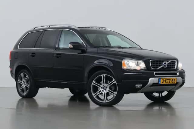 Volvo XC90 (2012) thumbnail 1