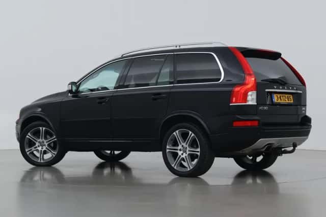 Volvo XC90 (2012) thumbnail 2