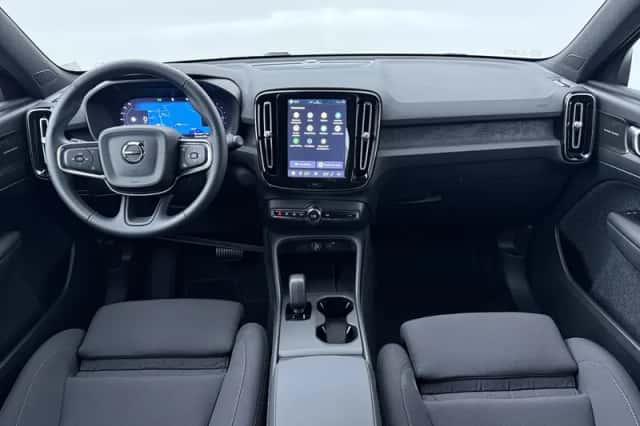 Volvo EX40 (2026) thumbnail 4
