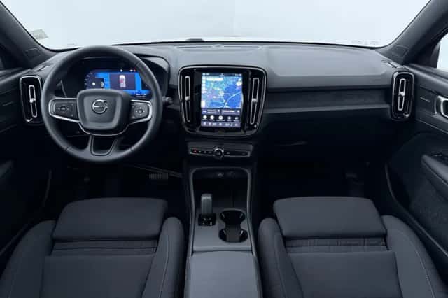 Volvo EX40 (2026) thumbnail 4