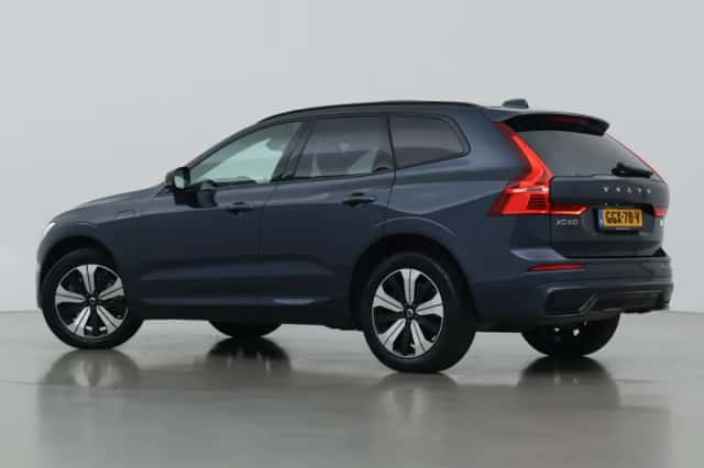 Volvo XC60 (2024) thumbnail 2