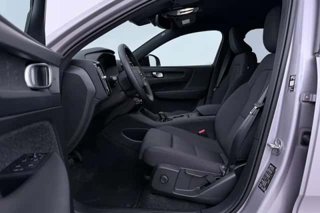 Volvo EX40 (2026) thumbnail 3