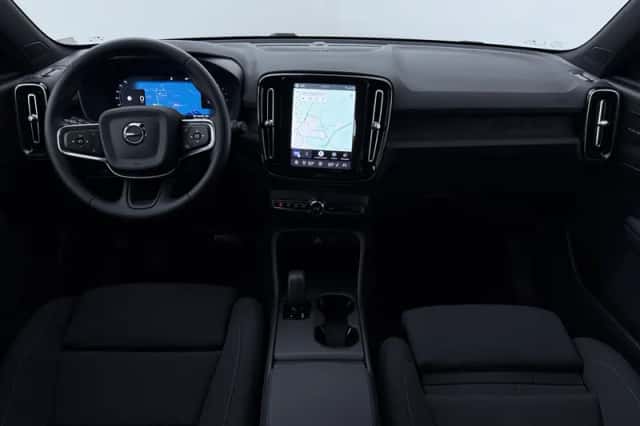 Volvo EX40 (2026) thumbnail 4