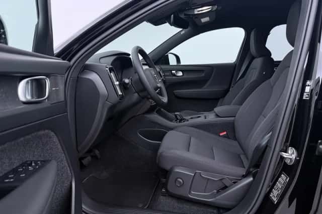 Volvo EX40 (2026) thumbnail 3