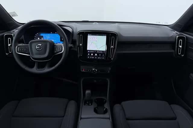 Volvo EX40 (2026) thumbnail 4