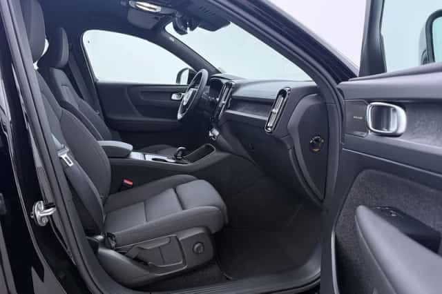 Volvo EX40 (2026) thumbnail 5