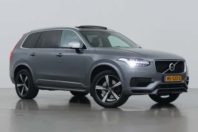 Volvo XC90 (2015) thumbnail 1