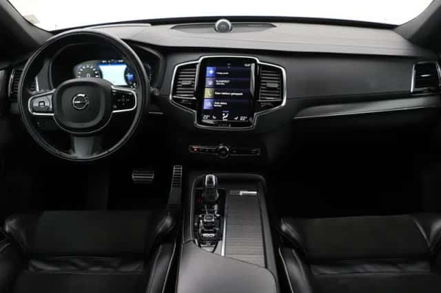 Volvo XC90 (2015) thumbnail 4
