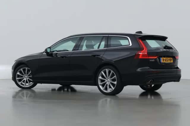Volvo V60 (2020) thumbnail 2