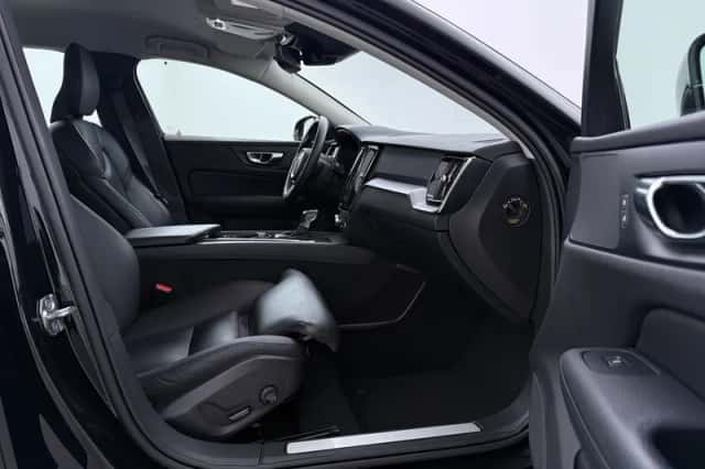 Volvo V60 (2020) thumbnail 5