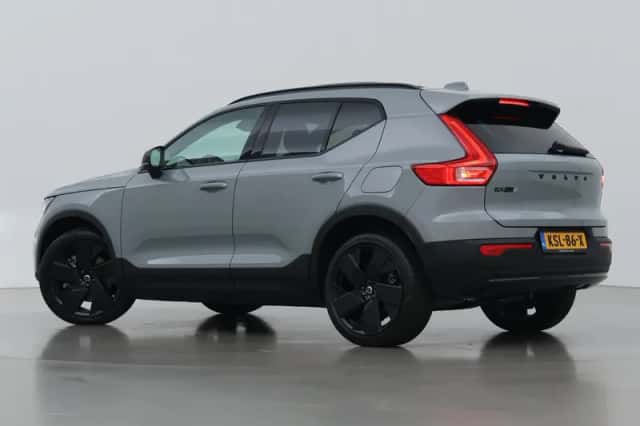 Volvo EX40 (2026) thumbnail 2