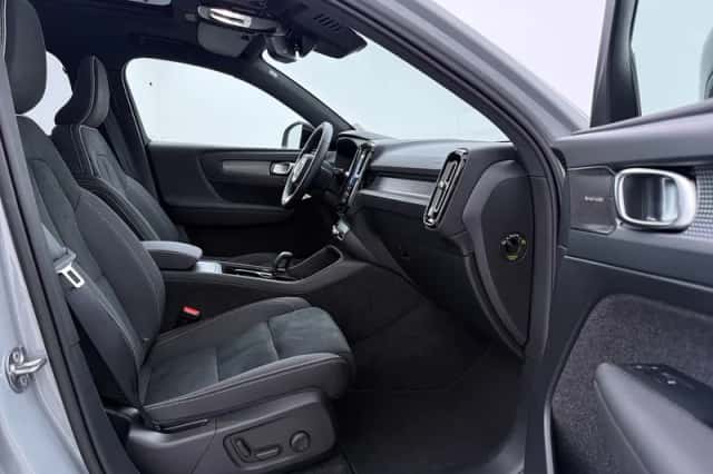 Volvo EX40 (2026) thumbnail 5